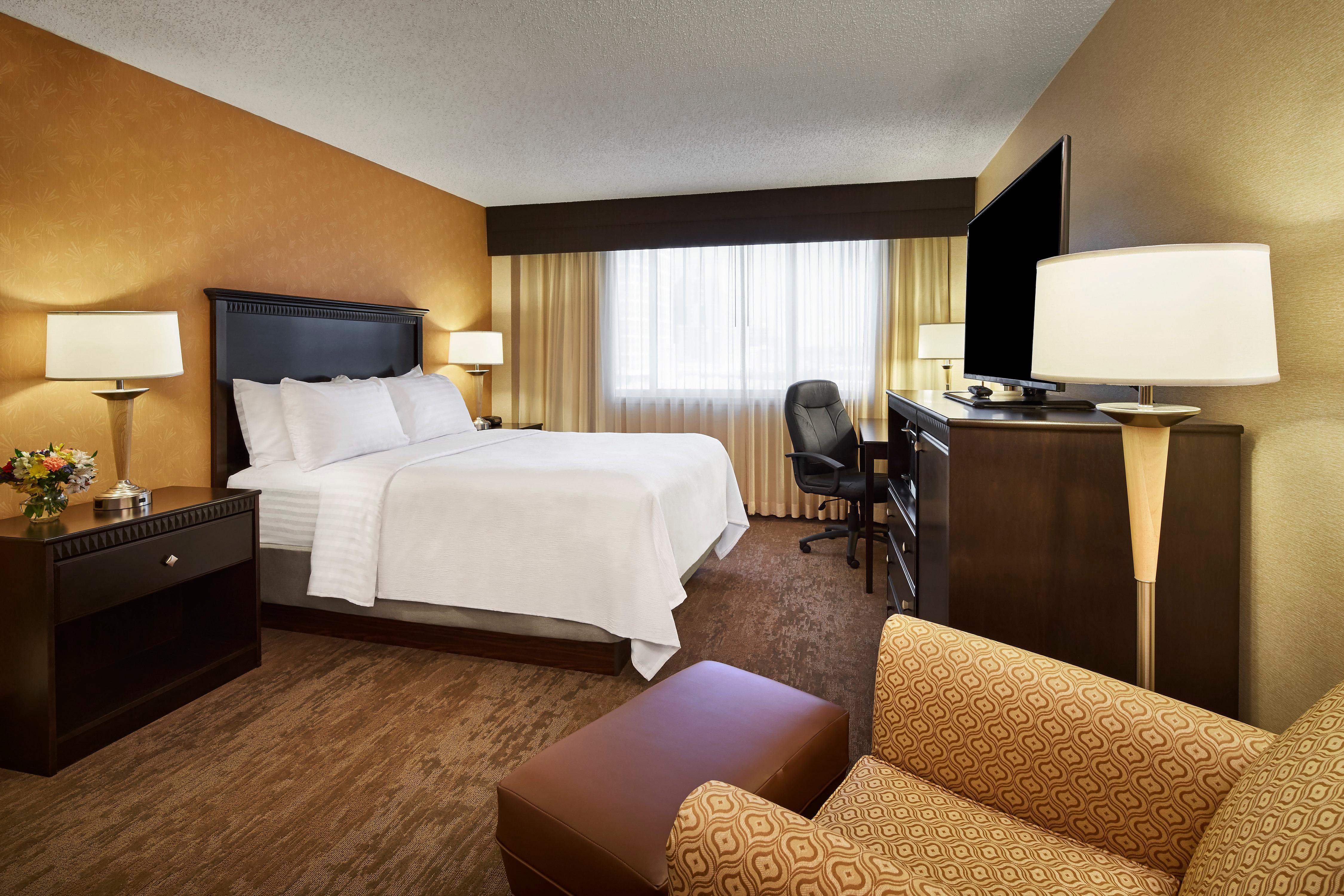 Holiday Inn Alexandria At Carlyle By Ihg Buitenkant foto