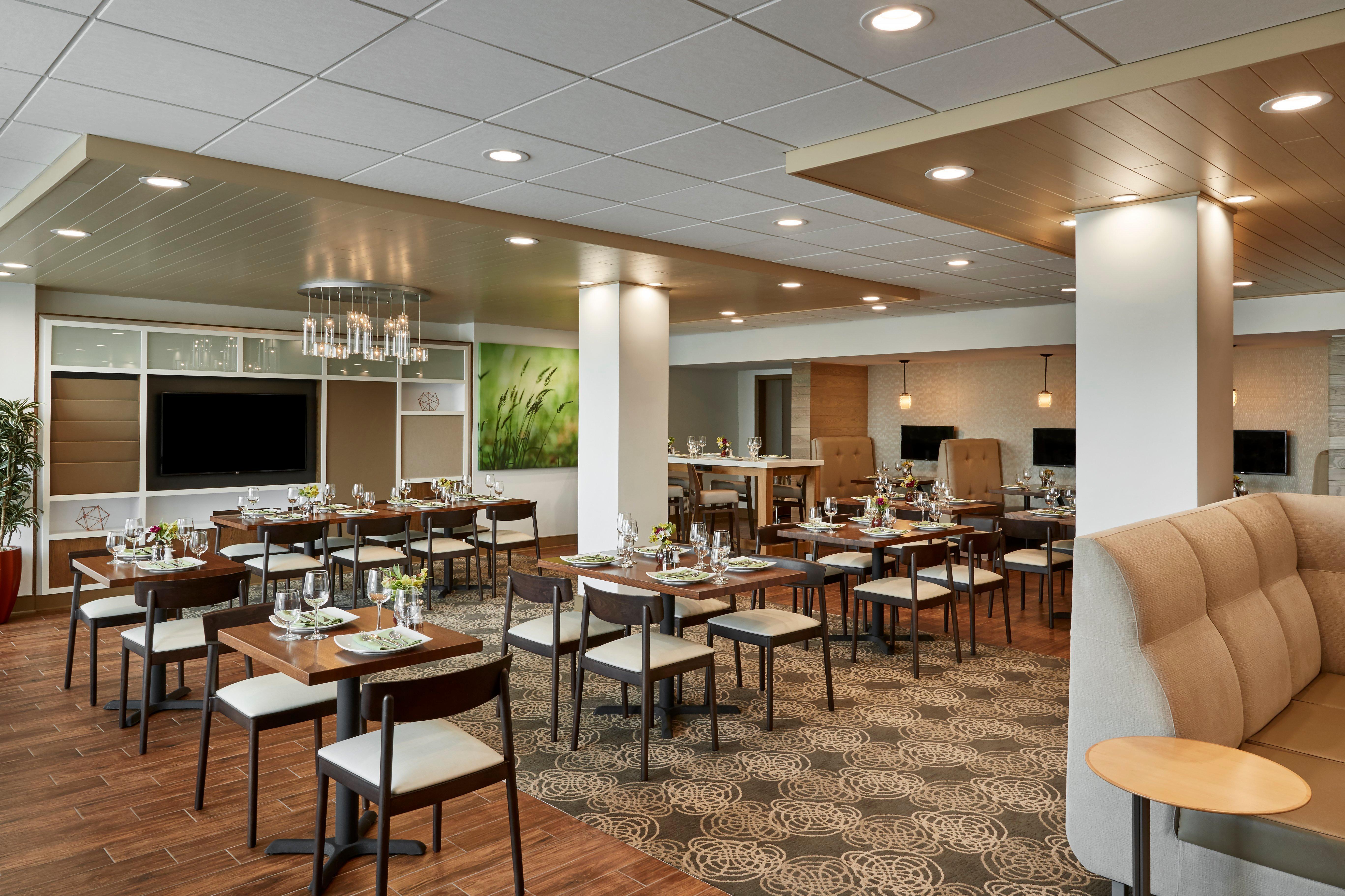 Holiday Inn Alexandria At Carlyle By Ihg Buitenkant foto