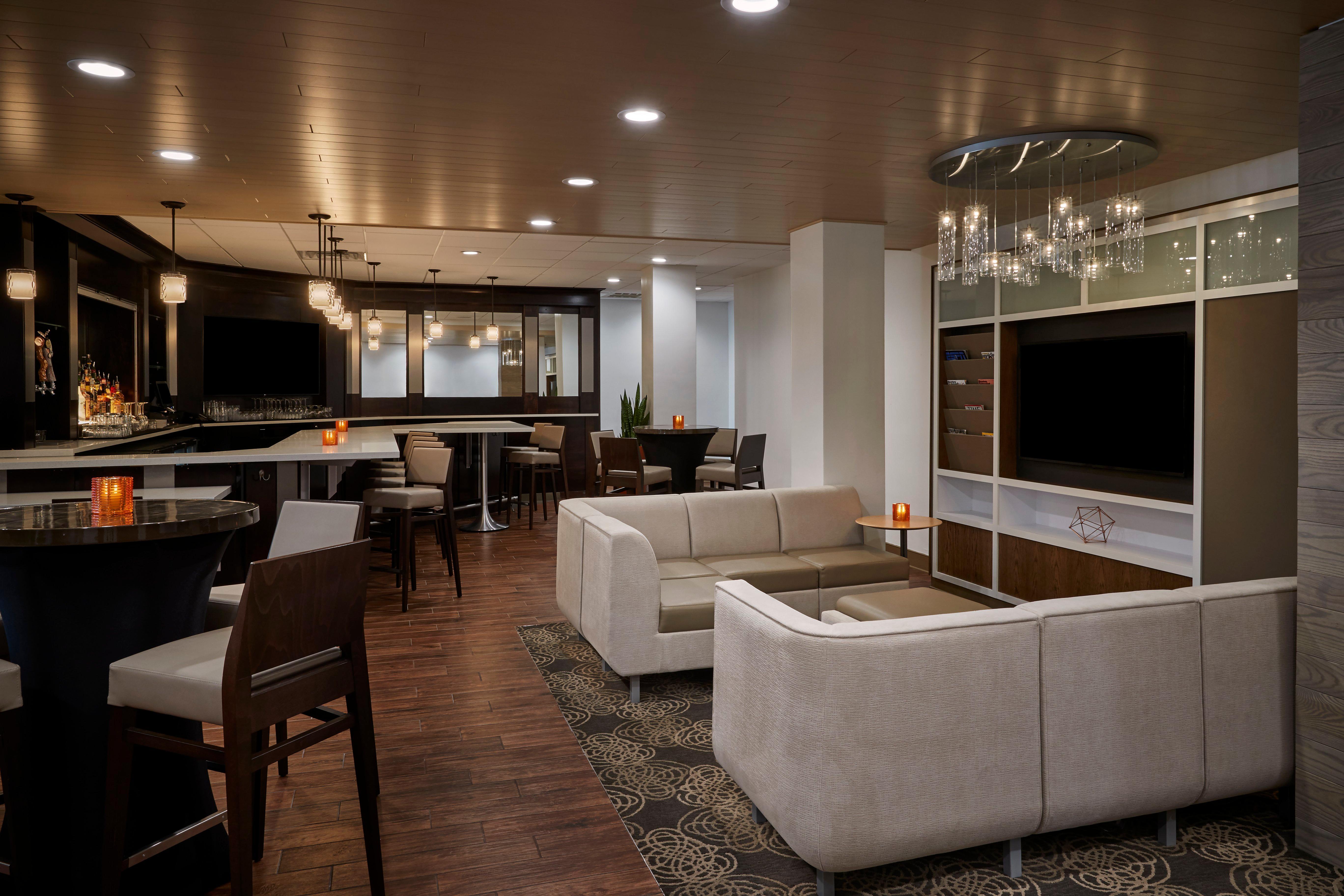 Holiday Inn Alexandria At Carlyle By Ihg Buitenkant foto