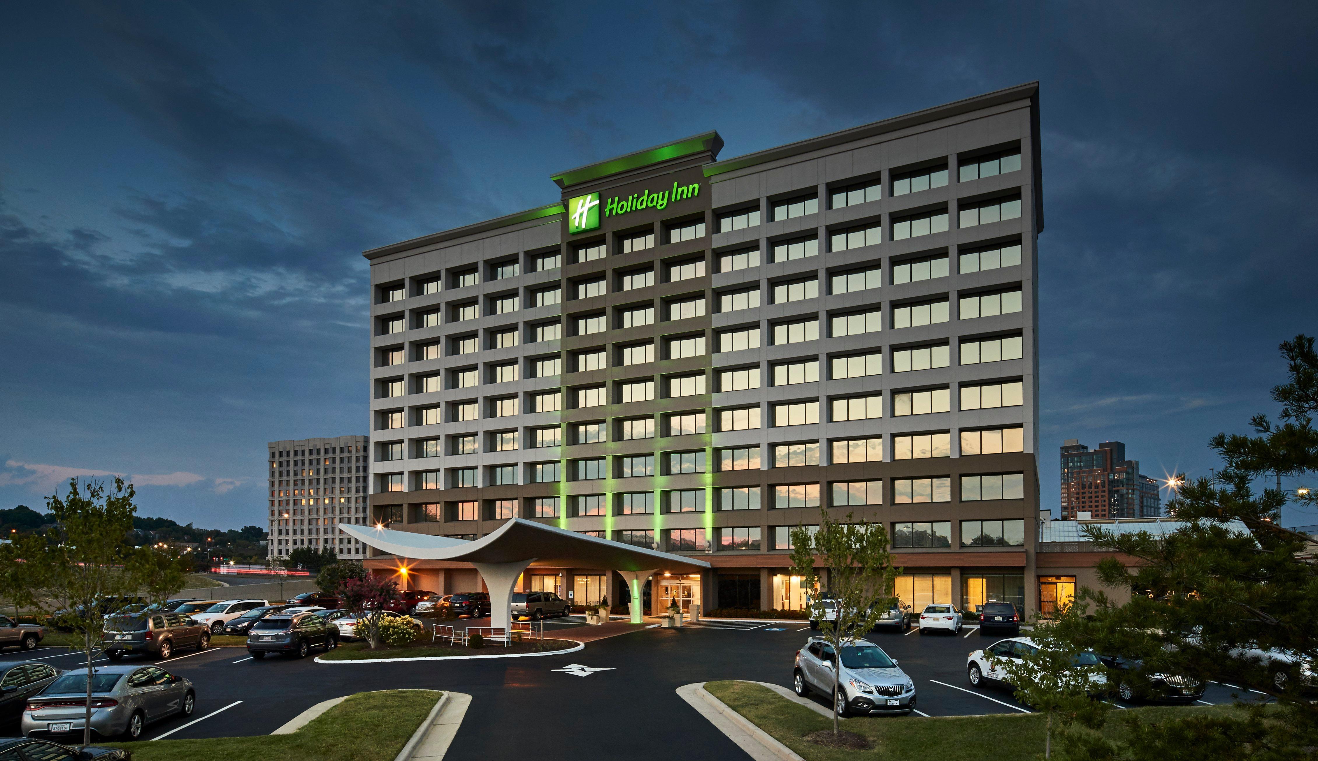 Holiday Inn Alexandria At Carlyle By Ihg Buitenkant foto