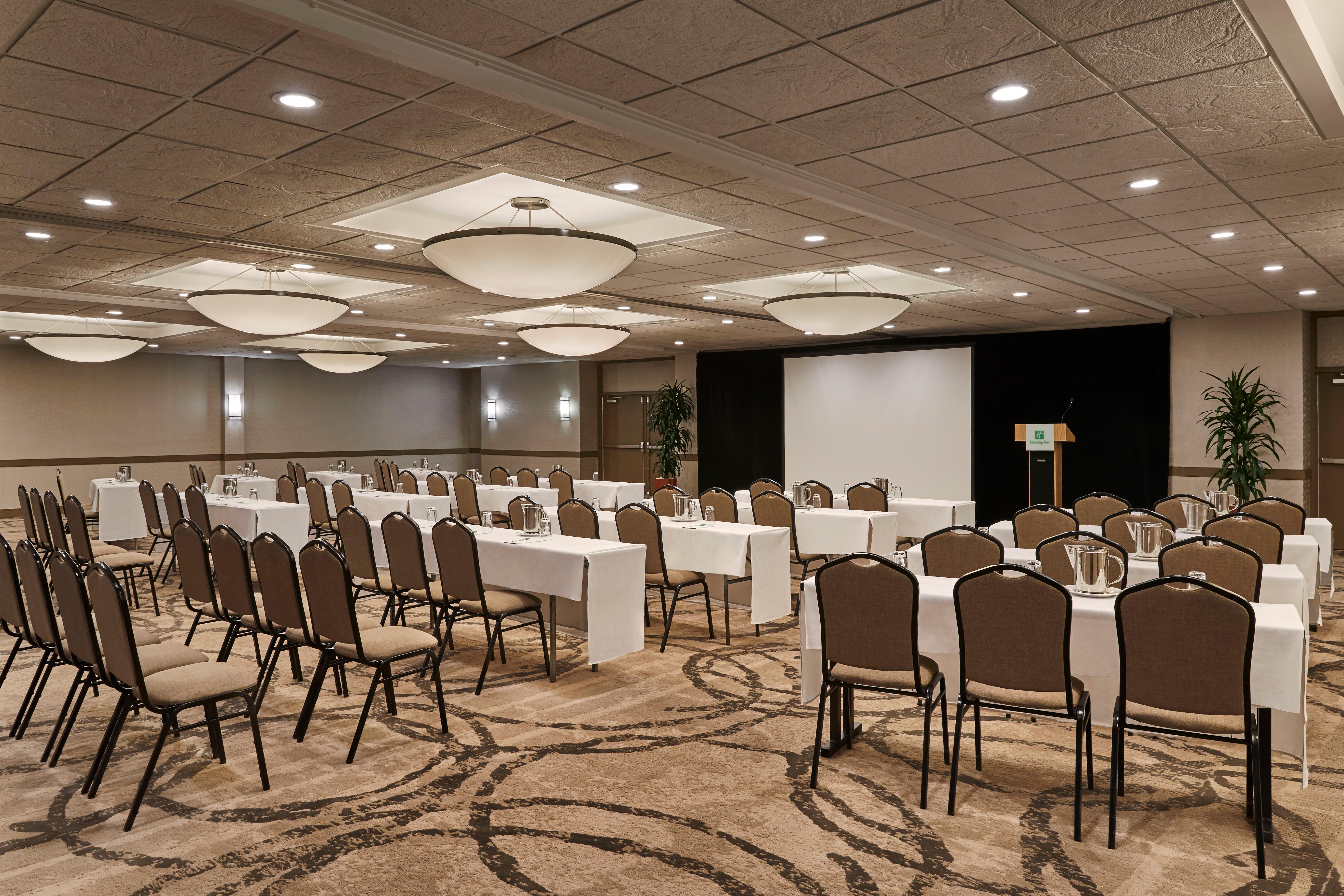 Holiday Inn Alexandria At Carlyle By Ihg Buitenkant foto